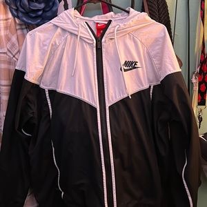 Nike windbreaker